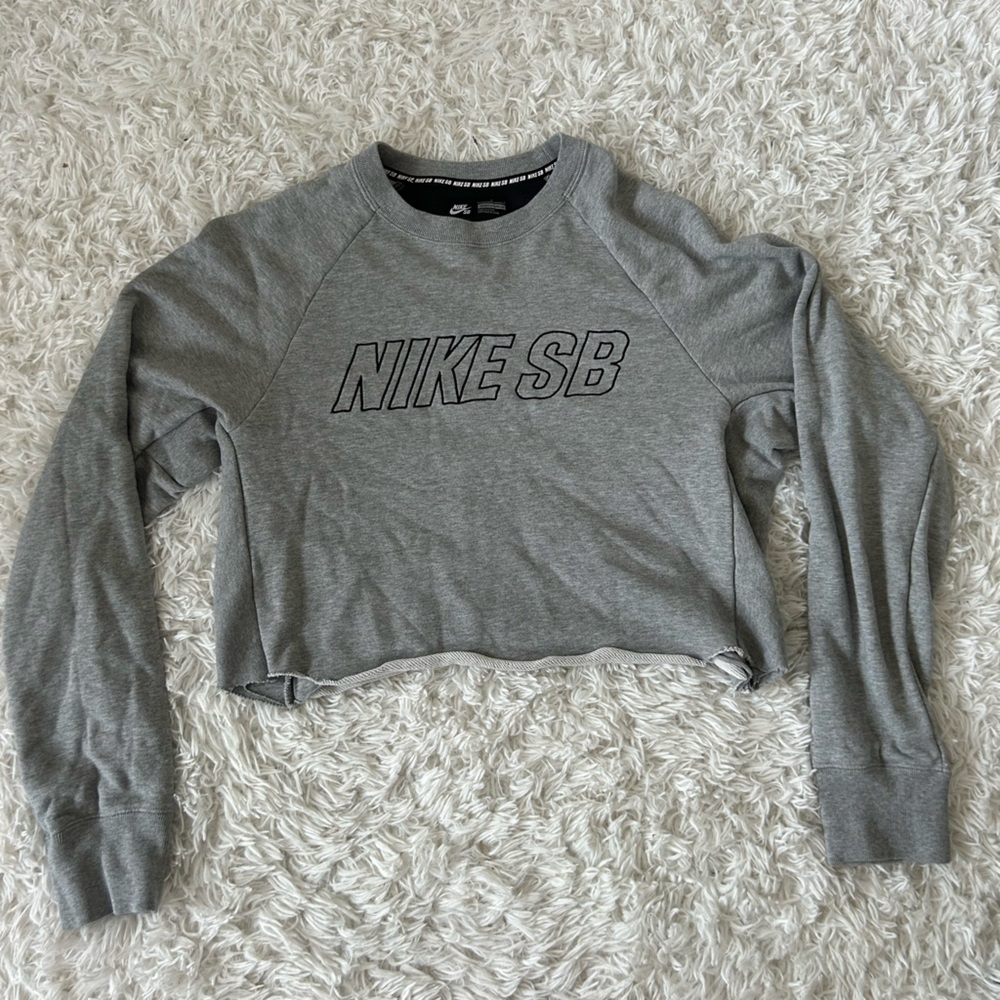 Nike SB - Cropped Crewneck - Size Large